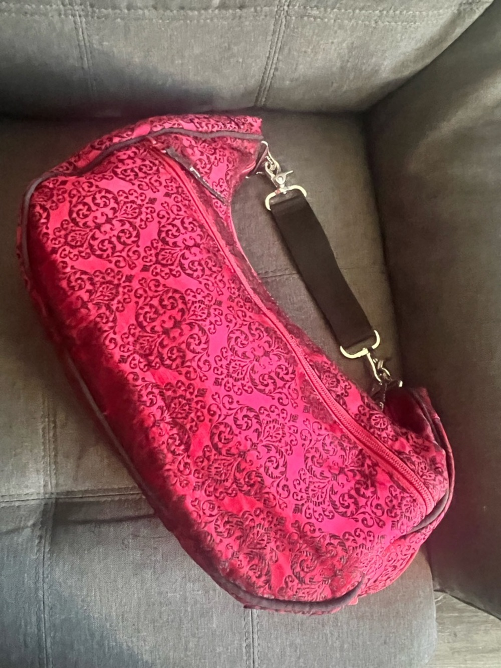 Petunia Pickle Bottom Fuchsia Damask Hobo Shoulder Bag - Picture 5 of 6